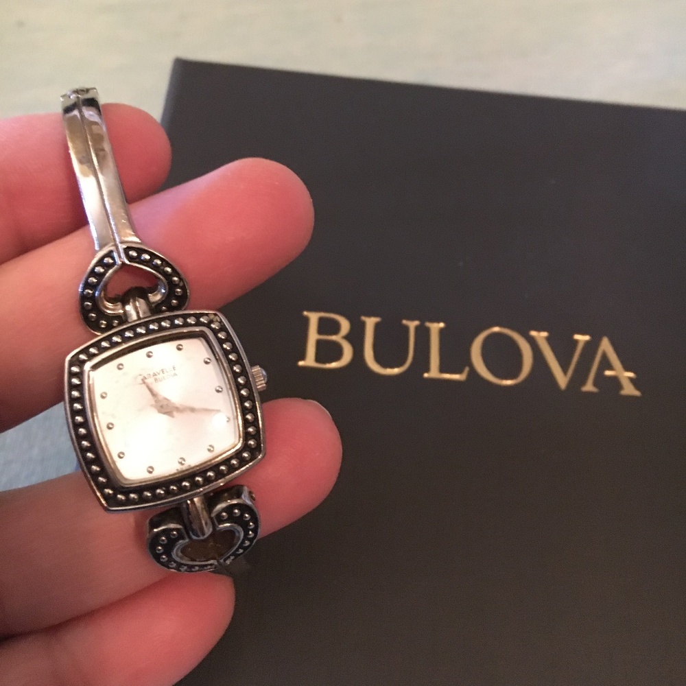 ⌚️ Caravelle Bulova watch ( 21mm) battery 7.25 w/ box